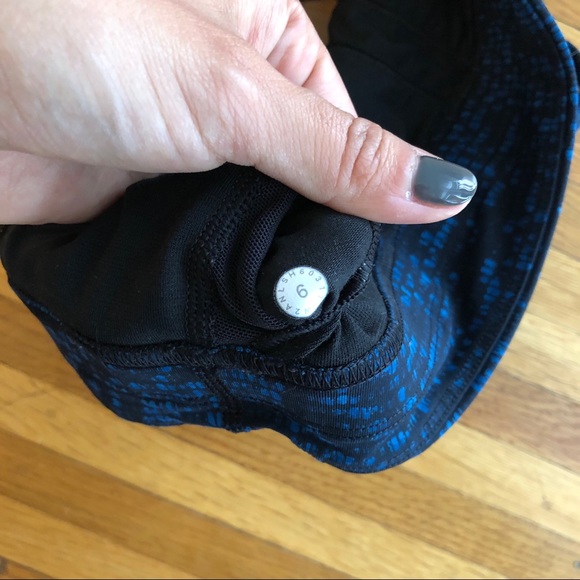 ✨EUC Lululemon Bra✨ - Picture 3 of 3